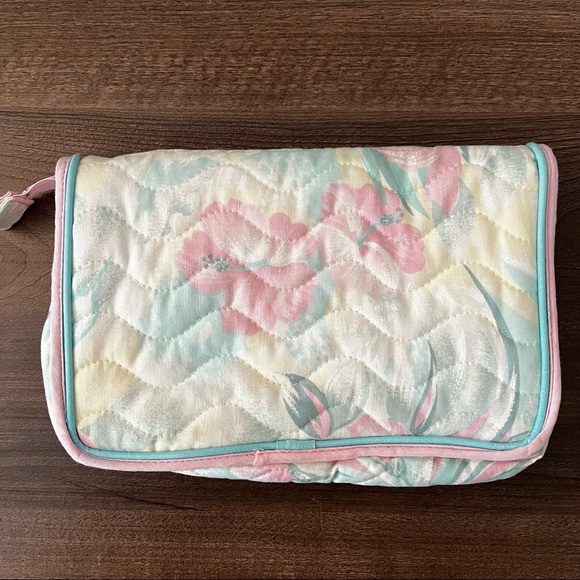 Vintage Floral Pastel Clutch Hand Bag - Picture 4 of 8